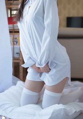 新婚侵犯挣扎呻吟求饶小说