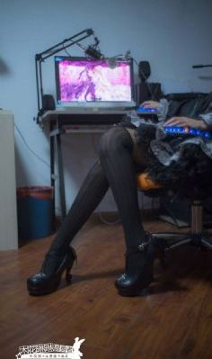 不忠少妇4未删减版
