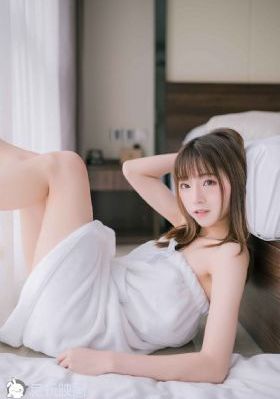 三岛奈津子