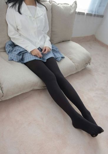 年轻的小婊5线观高清5中字电影