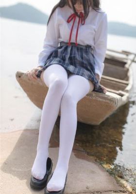 晚上进了二女小妍身体